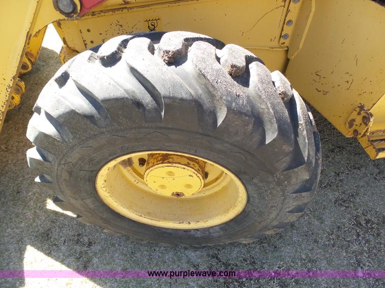 image for item J6127 1998 John Deere 310SE backhoe