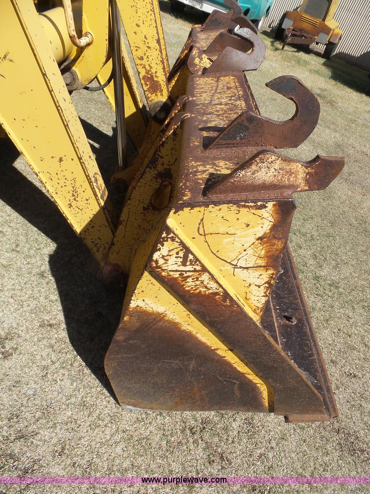 image for item J6127 1998 John Deere 310SE backhoe