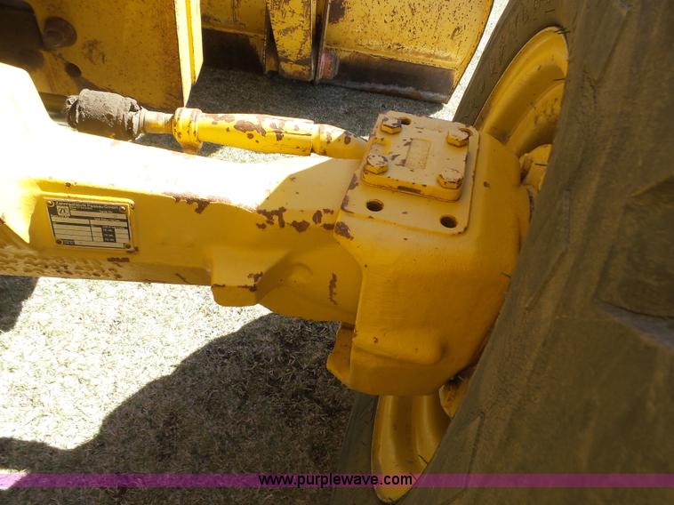 image for item J6127 1998 John Deere 310SE backhoe