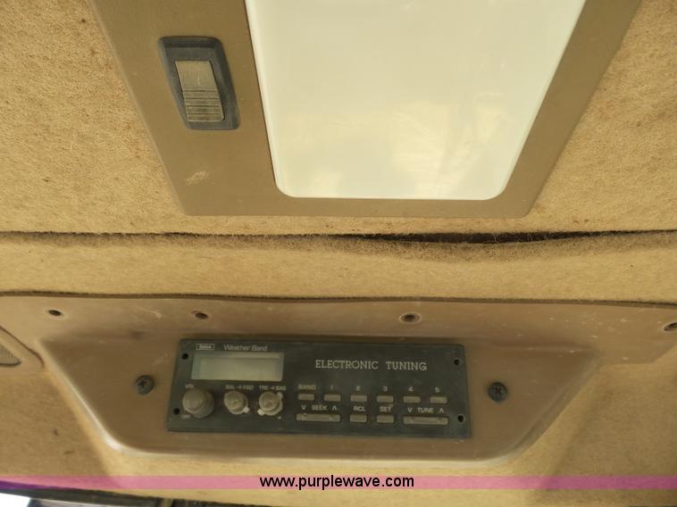 image for item J6127 1998 John Deere 310SE backhoe