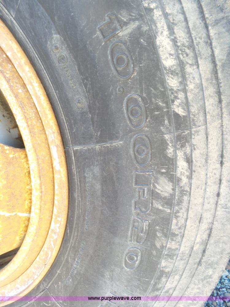 image for item J6169 1979 Ford 9000 dump truck