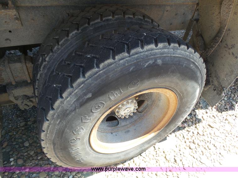 image for item J6169 1979 Ford 9000 dump truck