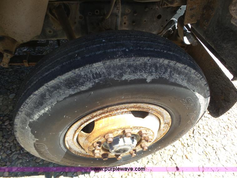 image for item J6169 1979 Ford 9000 dump truck