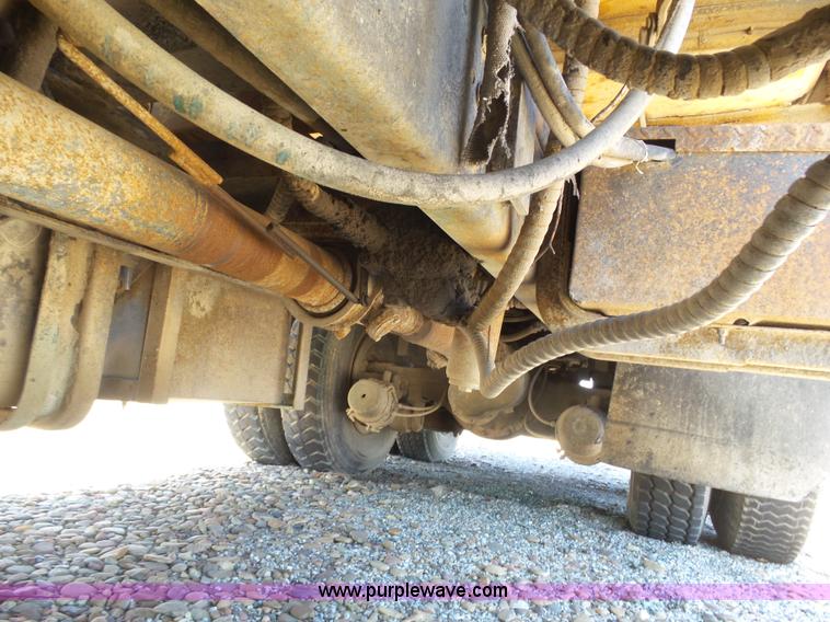 image for item J6169 1979 Ford 9000 dump truck