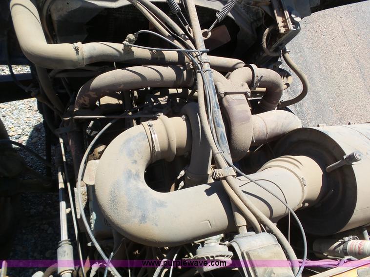 image for item J6169 1979 Ford 9000 dump truck