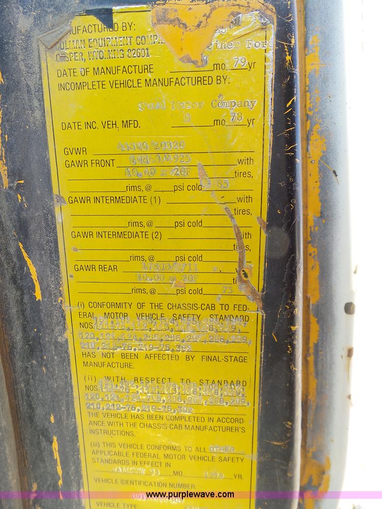 image for item J6169 1979 Ford 9000 dump truck