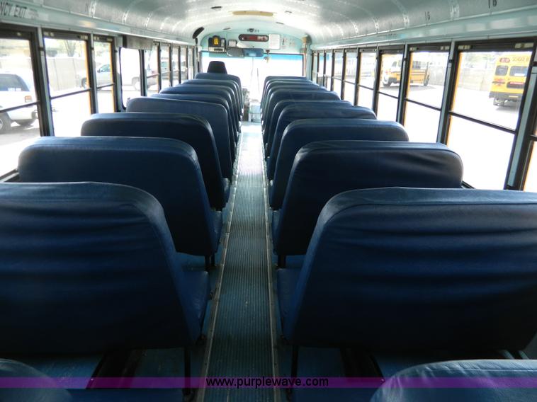 image for item J8979 1996 Thomas Built Saf-T-Liner ER school bus