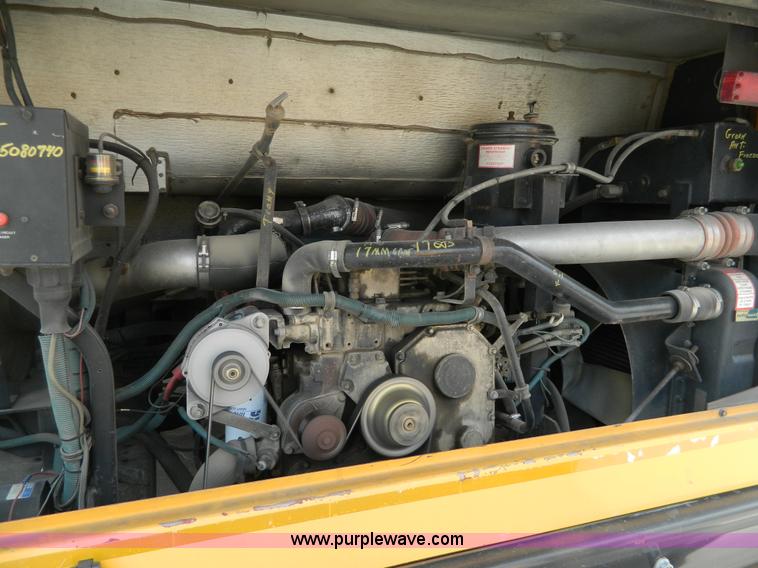 image for item J8979 1996 Thomas Built Saf-T-Liner ER school bus