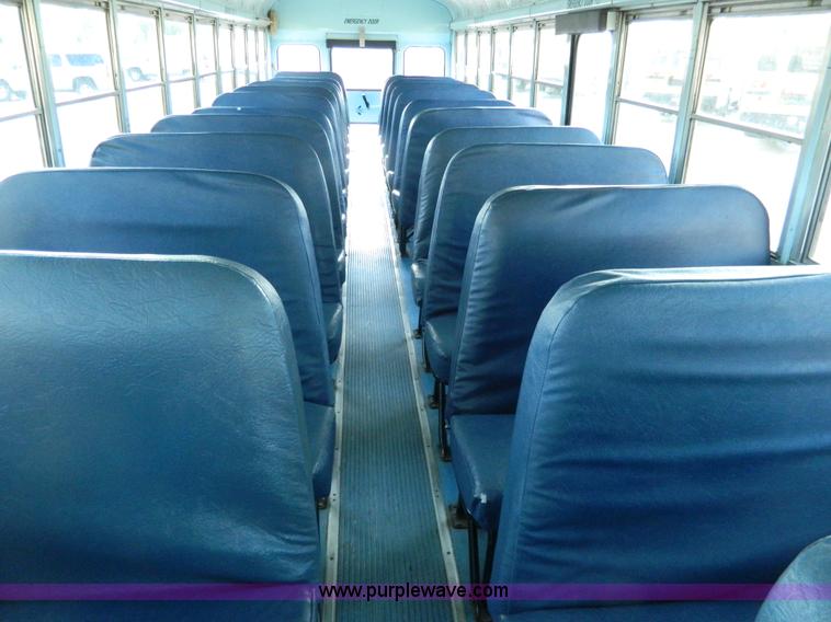 image for item J8980 1994 International 3800 school bus
