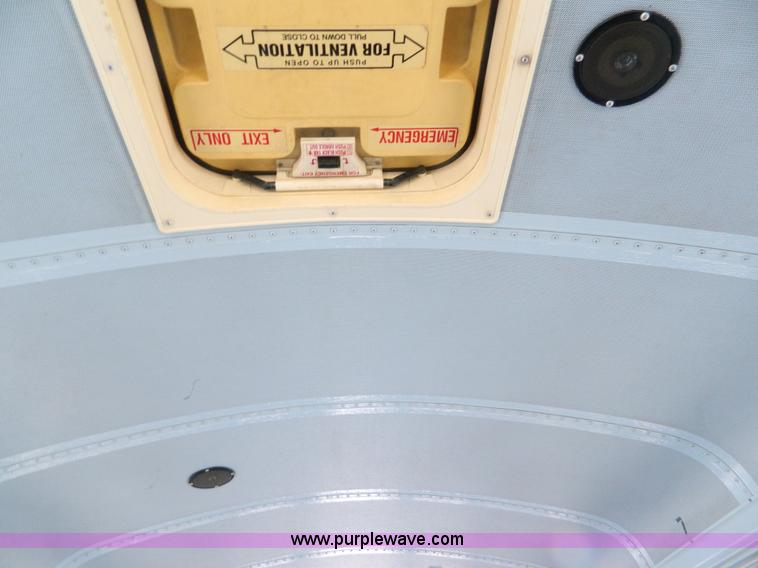 image for item J8980 1994 International 3800 school bus