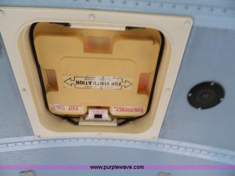 image for item J8980 1994 International 3800 school bus