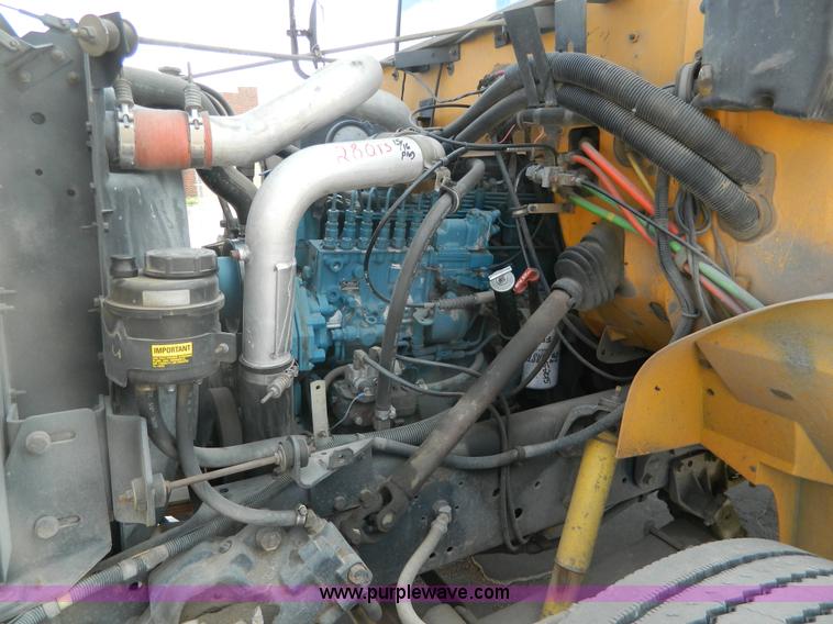 image for item J8980 1994 International 3800 school bus