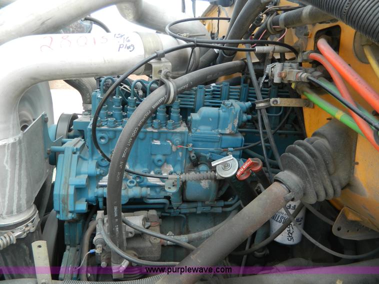 image for item J8980 1994 International 3800 school bus