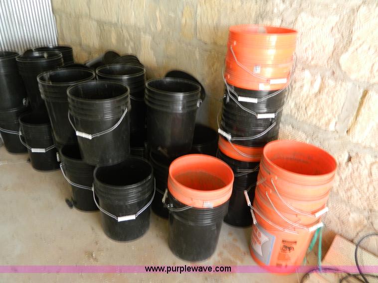 image for item J8984 Professional Growers Equipment