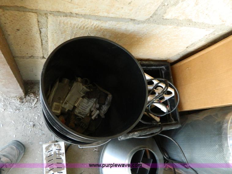 image for item J8984 Professional Growers Equipment