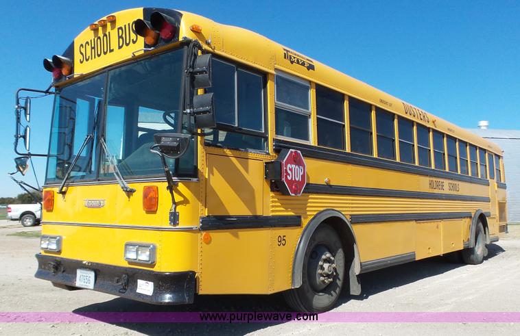 image for item J8985 1995 Thomas Built Saf-T-Liner MVP school bus