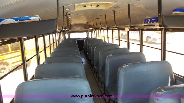 image for item J8985 1995 Thomas Built Saf-T-Liner MVP school bus