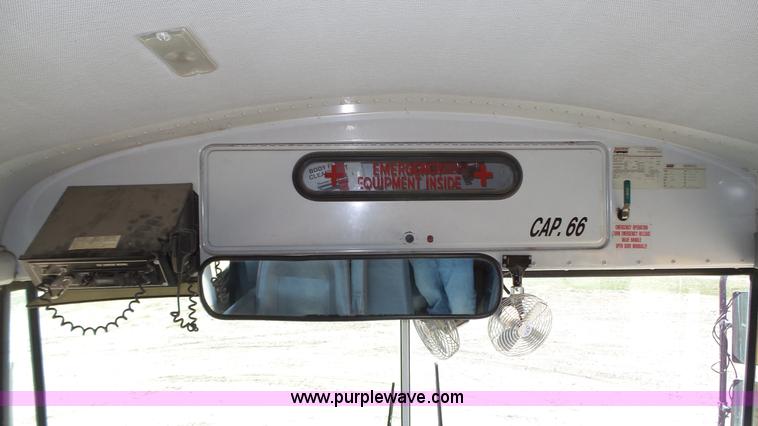 image for item J8985 1995 Thomas Built Saf-T-Liner MVP school bus