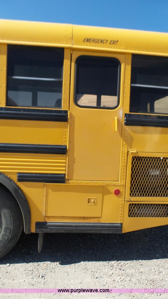 image for item J8985 1995 Thomas Built Saf-T-Liner MVP school bus