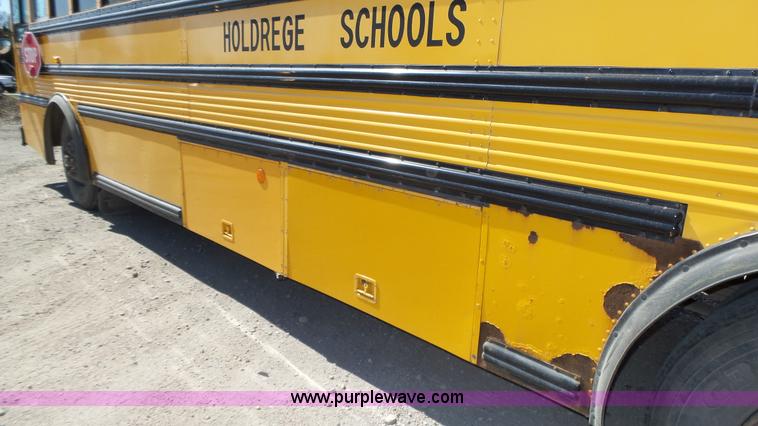 image for item J8985 1995 Thomas Built Saf-T-Liner MVP school bus