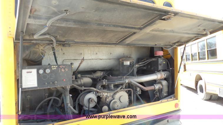 image for item J8985 1995 Thomas Built Saf-T-Liner MVP school bus