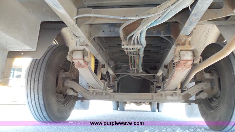 image for item J8985 1995 Thomas Built Saf-T-Liner MVP school bus