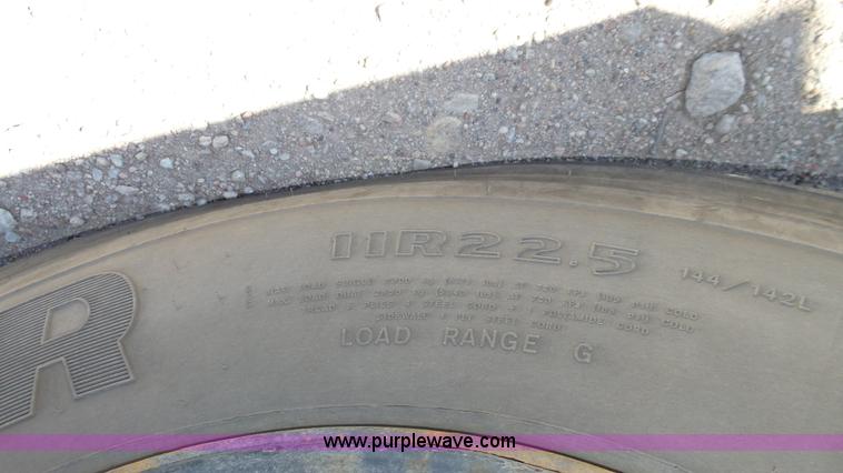 image for item J8985 1995 Thomas Built Saf-T-Liner MVP school bus