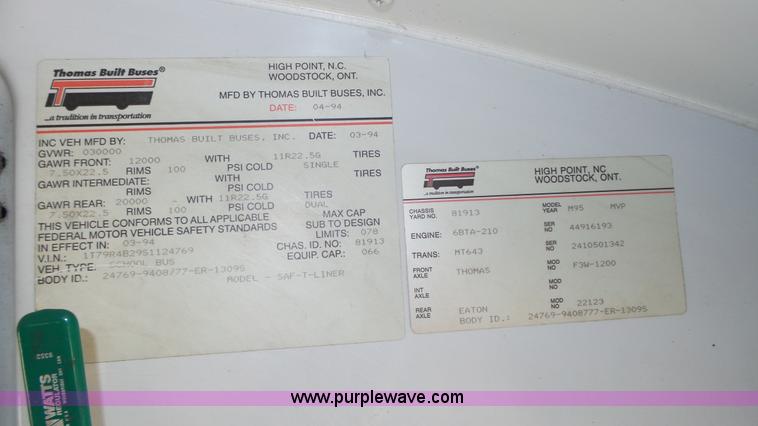 image for item J8985 1995 Thomas Built Saf-T-Liner MVP school bus