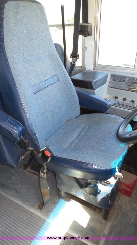 image for item J8987 2005 Blue Bird Vision school bus