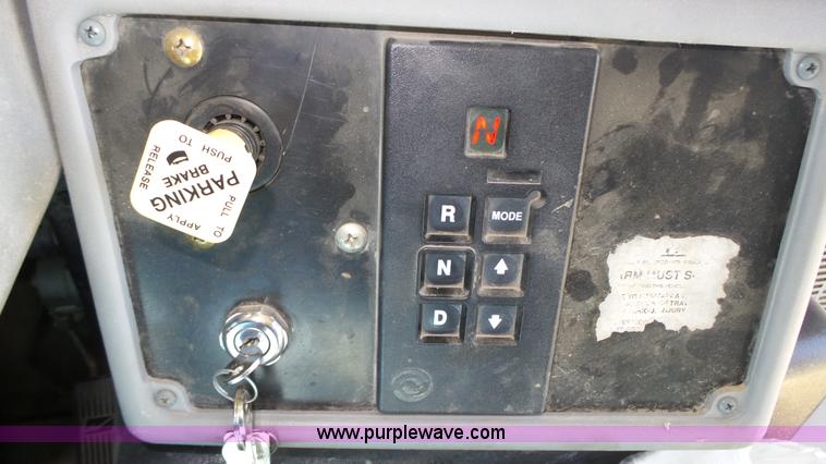 image for item J8987 2005 Blue Bird Vision school bus