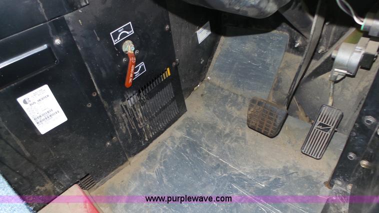 image for item J8987 2005 Blue Bird Vision school bus