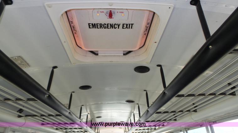 image for item J8987 2005 Blue Bird Vision school bus