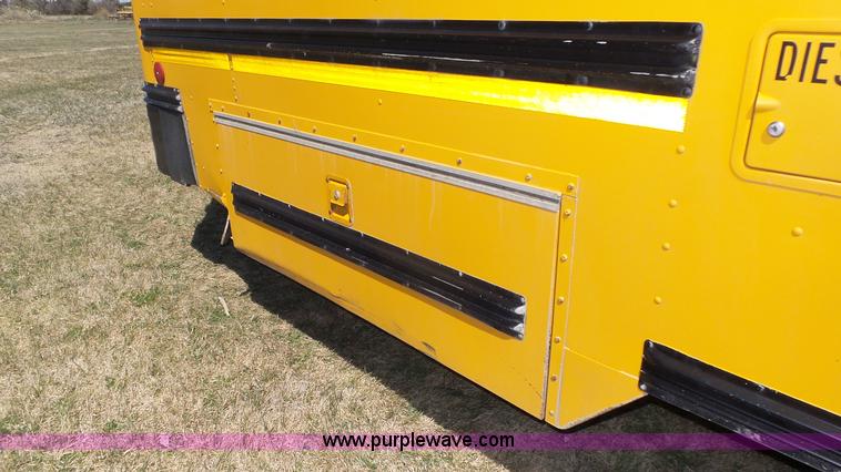 image for item J8987 2005 Blue Bird Vision school bus