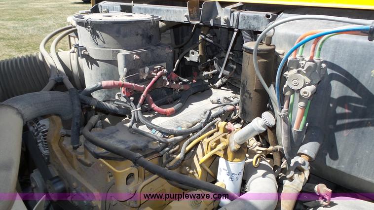 image for item J8987 2005 Blue Bird Vision school bus