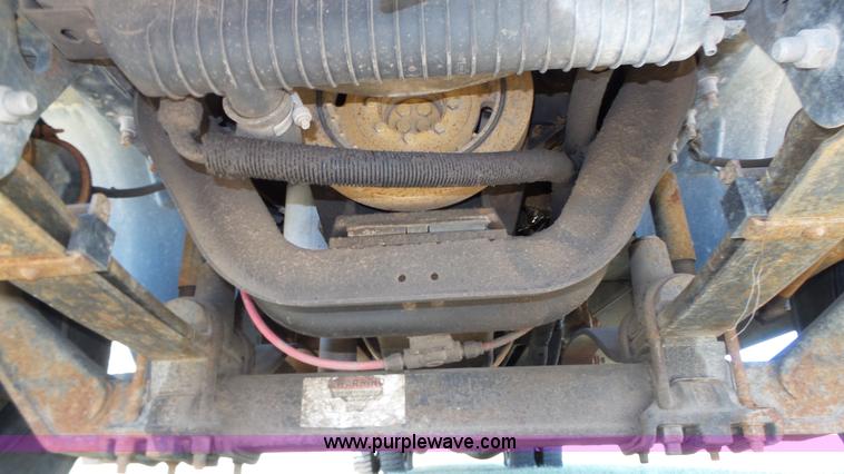 image for item J8987 2005 Blue Bird Vision school bus