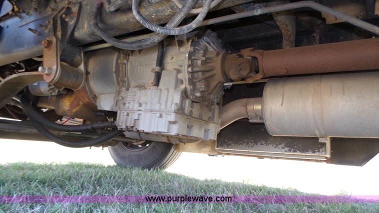 image for item J8987 2005 Blue Bird Vision school bus