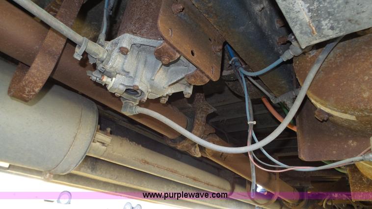 image for item J8987 2005 Blue Bird Vision school bus