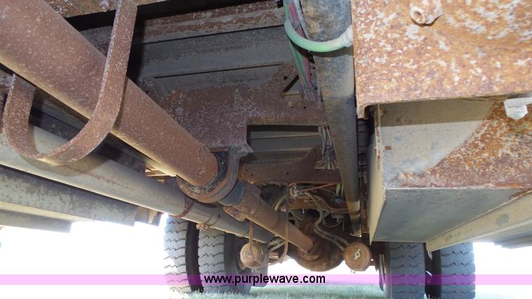 image for item J8987 2005 Blue Bird Vision school bus