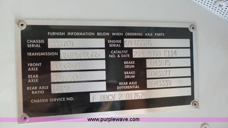 image for item J8987 2005 Blue Bird Vision school bus