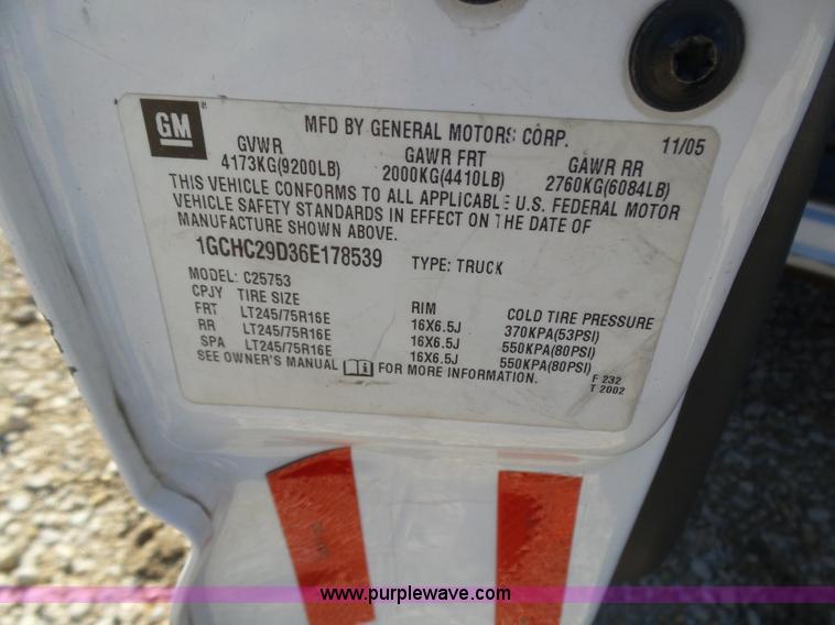 image for item K1316 2006 Chevrolet Silverado 2500HD pickup truck