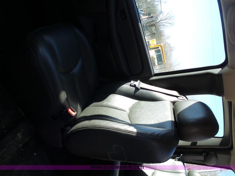 image for item K1316 2006 Chevrolet Silverado 2500HD pickup truck