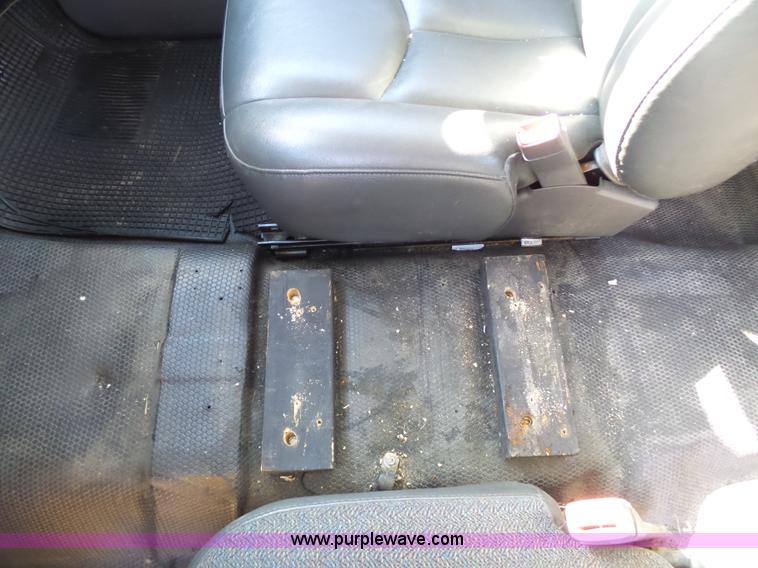 image for item K1316 2006 Chevrolet Silverado 2500HD pickup truck