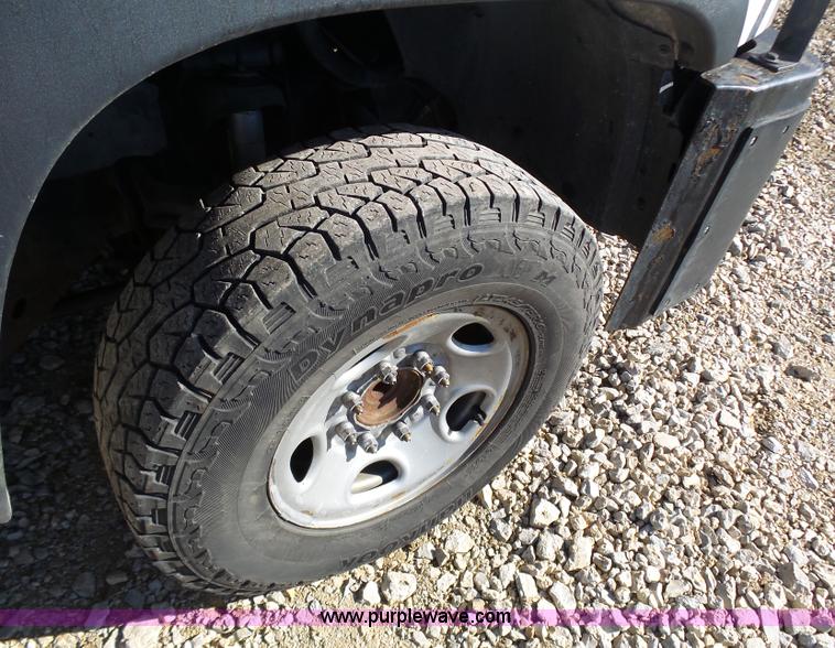 image for item K1316 2006 Chevrolet Silverado 2500HD pickup truck