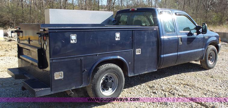 image for item K1317 2001 Ford F250 Super Duty SuperCab utility truck
