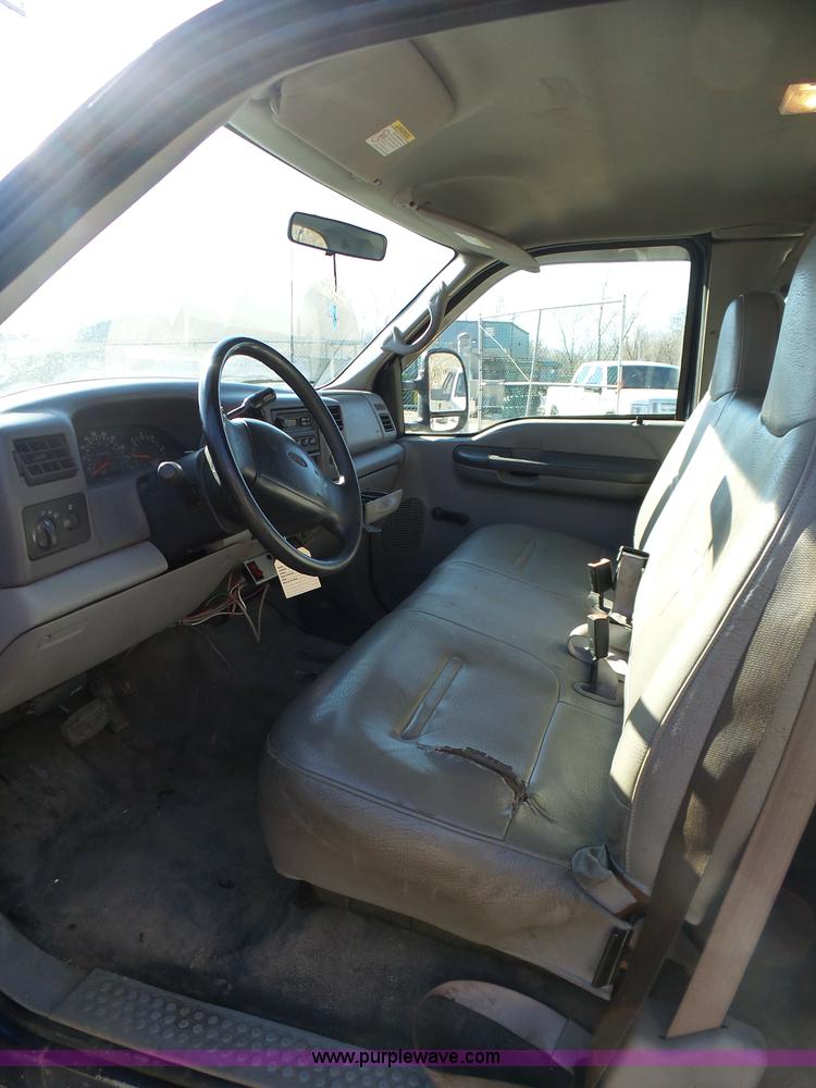 image for item K1317 2001 Ford F250 Super Duty SuperCab utility truck