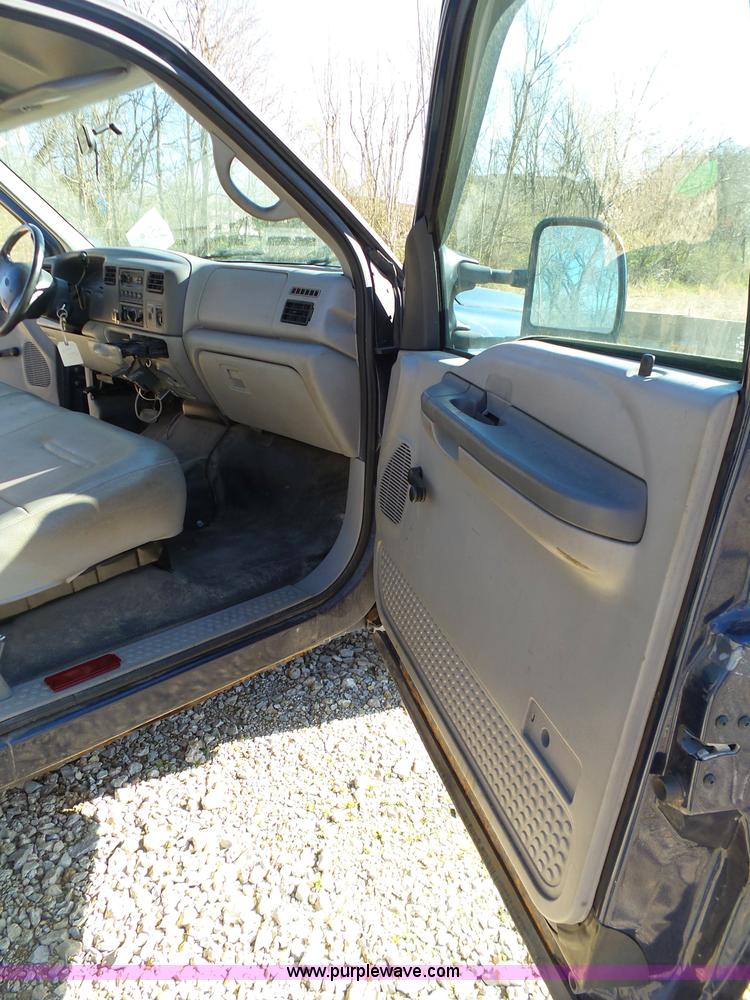 image for item K1317 2001 Ford F250 Super Duty SuperCab utility truck