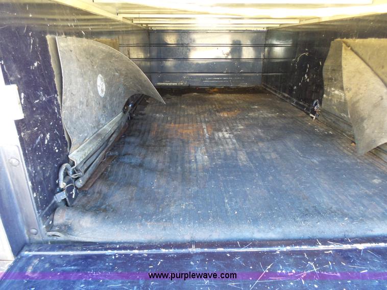 image for item K1317 2001 Ford F250 Super Duty SuperCab utility truck