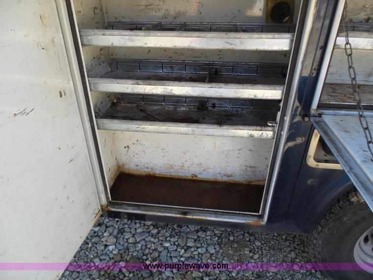 image for item K1317 2001 Ford F250 Super Duty SuperCab utility truck