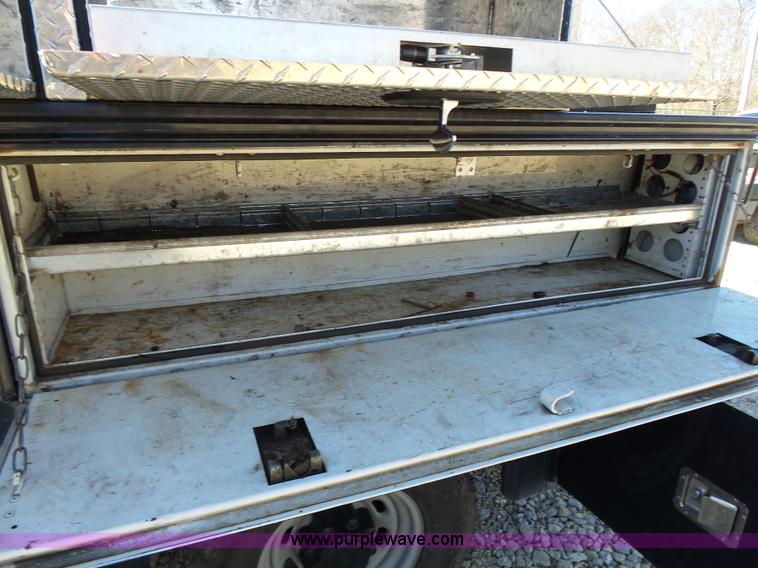 image for item K1317 2001 Ford F250 Super Duty SuperCab utility truck