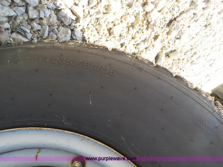 image for item K1317 2001 Ford F250 Super Duty SuperCab utility truck